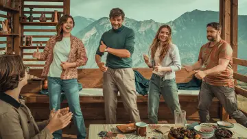 Zasłona do filmu "Piatră Foarfecă Hârtie" #1746857
