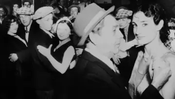 Zasłona do filmu "Un mois chez les filles" #1058215