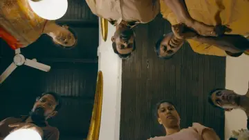 Zasłona do filmu "Nelum Kuluna (නෙළුම් කුළුණ)" #1191369