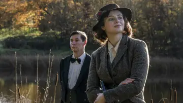 Zasłona do filmu "Wujowy Dwór" #550413