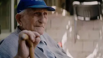 Zasłona do filmu "Rodakis