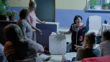 Zasłona do filmu "Rodakis