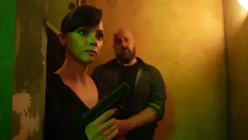 Zasłona do filmu "Guns Up" #559597