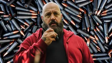 Zasłona do filmu "Guns Up" #559600