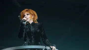 Zasłona do filmu "Mylène Farmer : Nevermore - Le film" #1781948