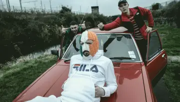 Zasłona do filmu "Kneecap. Hip-hopowa rewolucja" #197077