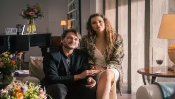 Zasłona do filmu "Tu madre o la mía" #884130