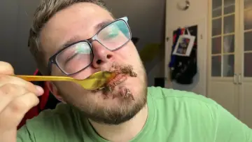 Zasłona do filmu "Lukas Weinandy: Mimikry" #473235