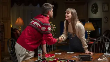 Zasłona do filmu "EXmas" #353572