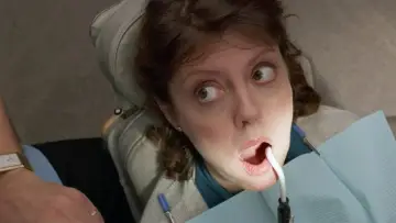 Zasłona do filmu "Compromising Positions" #1128702