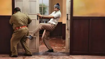 Zasłona do filmu "बर्फी!" #421173