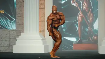 Zasłona do filmu "Breaking Olympia: The Phil Heath Story" #435288
