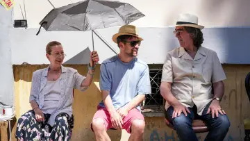 Zasłona do filmu "Rapsodos" #485034