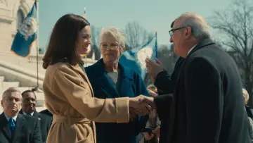 Zasłona do filmu "Ella McCay" #509674