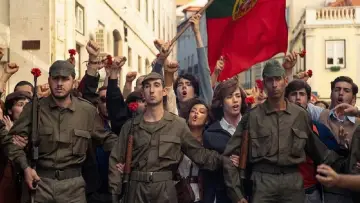 Zasłona do filmu "Revolução (Sem) Sangue" #1077800