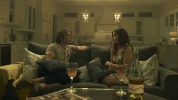 Zasłona do filmu "F*** Marry Kill" #583962