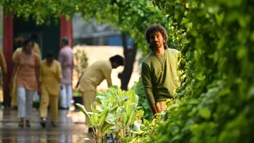 Zasłona do filmu "லவ் இன்சூரன்ஸ் கம்பெனி" #829239