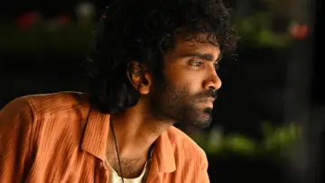 Zasłona do filmu "லவ் இன்சூரன்ஸ் கம்பெனி" #829245