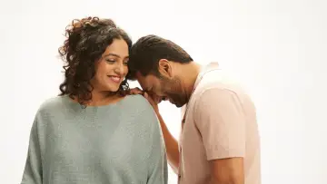 Zasłona do filmu "காதலிக்க நேரமில்லை" #1528196