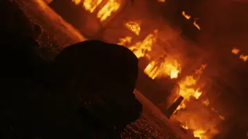 Zasłona do filmu "Evil Dead Burn" #1153968