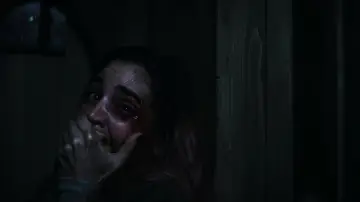 Zasłona do filmu "Martwe zło: Ogień" #1570262