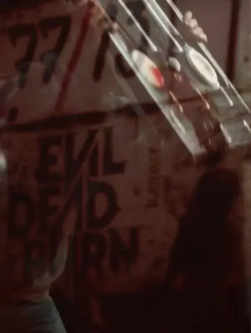 Plakat do filmu "Evil Dead Burn" #799004