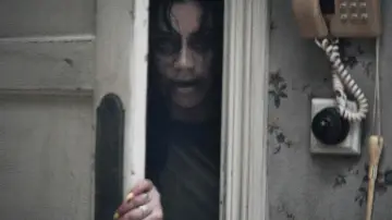 Zasłona do filmu "Evil Dead Burn" #952144