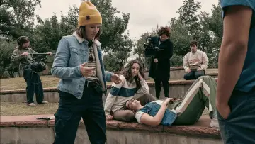 Zasłona do filmu "Hailey