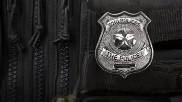 Zasłona do filmu "Chronić i służyć: Ile władzy ma policja w USA" #479137