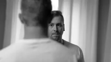 Zasłona do filmu "Look at Me" #984253