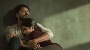 Zasłona do filmu "லவ்வர்" #647454
