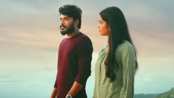 Zasłona do filmu "லவ்வர்" #647455