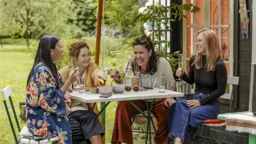Zasłona do filmu "Jeszcze piękniej" #745591