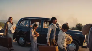 Zasłona do filmu "اللي باقي منك" #530345