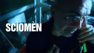 Zasłona do filmu "SCIOMÈN - Domenica era un bel giorno per andare in TV" #772547