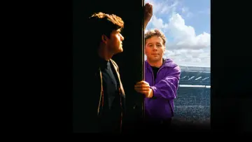 Zasłona do filmu "Simple Minds: Everything Is Possible" #807702
