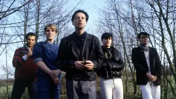 Zasłona do filmu "Simple Minds: Everything Is Possible" #807703