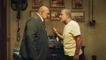 Zasłona do filmu "ليه تعيشها لوحدك؟!" #984677