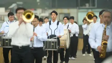 Zasłona do filmu "進行曲" #1152313