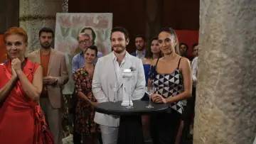 Zasłona do filmu "Aşk Mevsimi" #757573