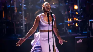 Zasłona do filmu "Cynthia Erivo & Friends: A New Year