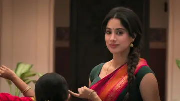Zasłona do filmu "परम सुंदरी" #648843