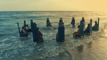 সত্যি বলে সত্যি কিছু নেই plakat