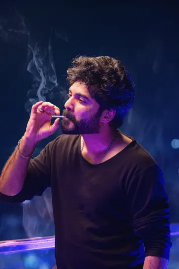 Plakat do filmu "తెలుసు కదా" #665567