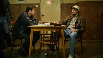 Zasłona do filmu "Vojna policajtov" #477629