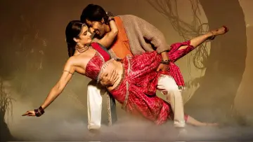 Zasłona do filmu "మిస్టర్‌ బచ్చన్" #982628