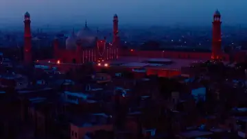 Zasłona do filmu "ٹیکسالی گیٹ" #368673