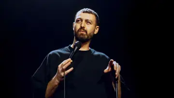 Zasłona do filmu "Roman Frayssinet : Ô dedans" #759890