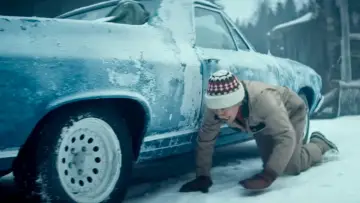 Zasłona do filmu "Śmierć w środku zimy" #796027
