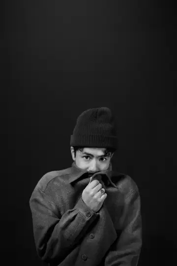 Plakat do filmu "Ramy Youssef: Więcej uczuć" #443761